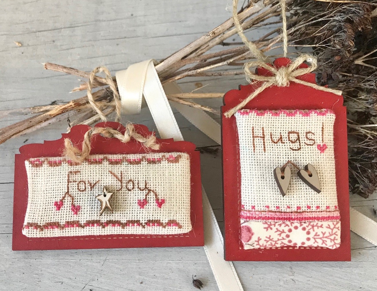 Cross stitch kit - 2 mini tags 