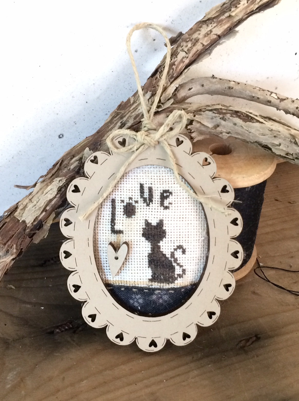 Crosstitch chart mini oval frame 